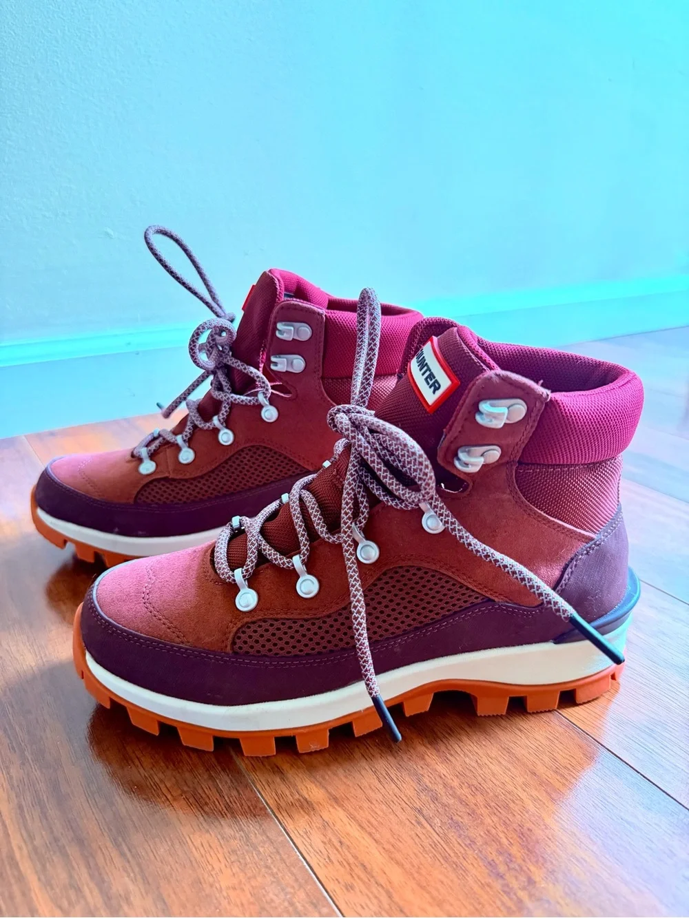 Hunter Women’s Original Burgundy and Orange/Red Lace-Up Hiking & Snow Boots.